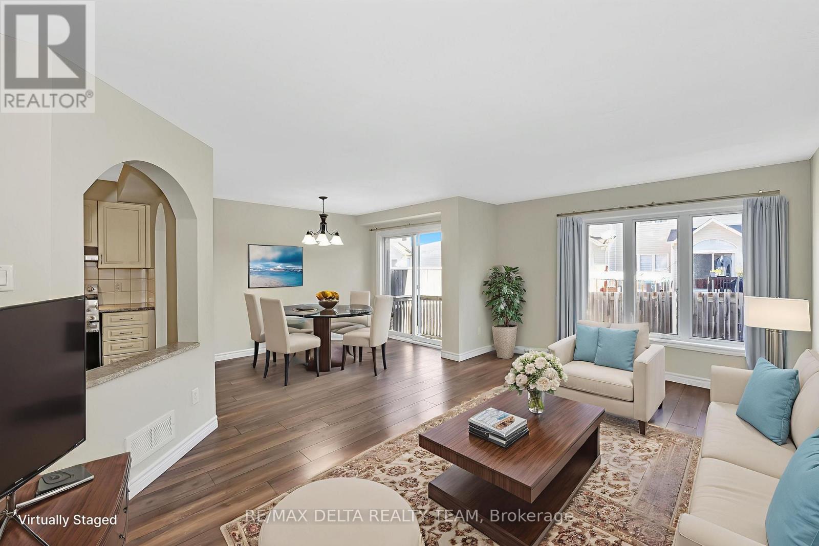 725 Whaley Ridge, Ottawa, Ontario  K4A 0P7 - Photo 4 - X12475941