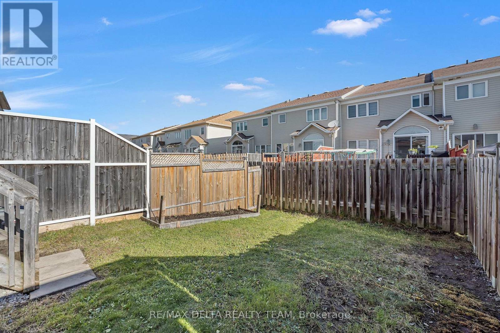 725 Whaley Ridge, Ottawa, Ontario  K4A 0P7 - Photo 28 - X12475941