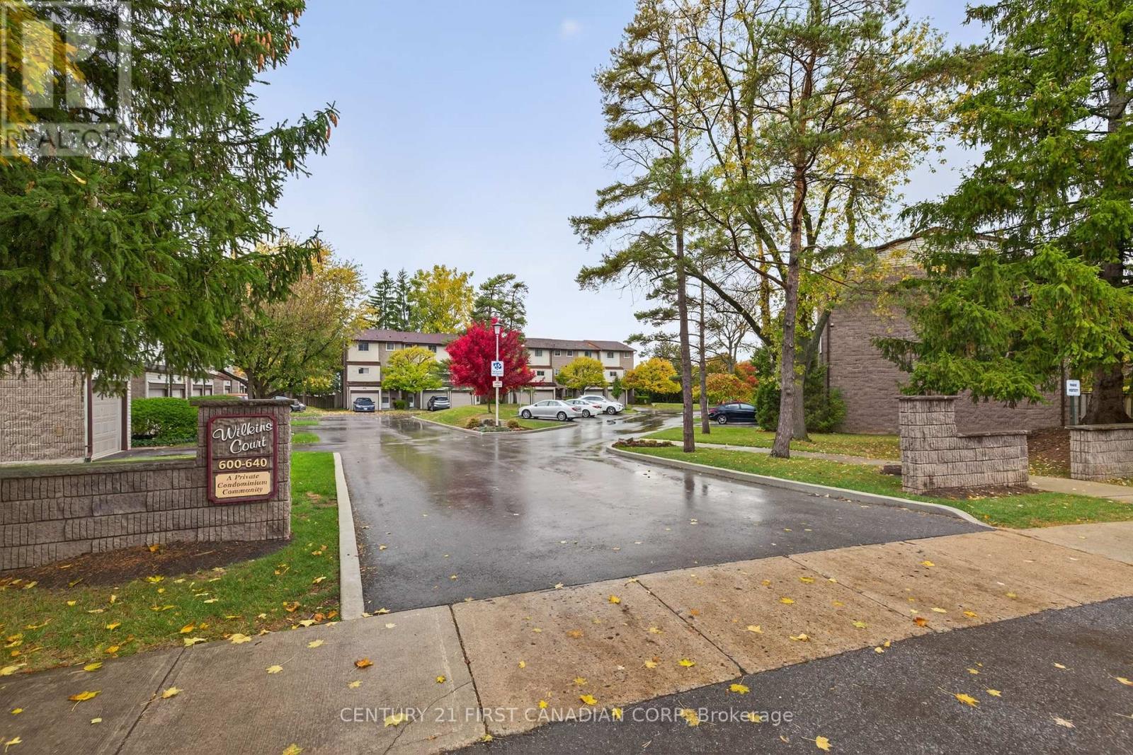 636 Wilkins Street, London South, Ontario  N6C 4Z4 - Photo 3 - X12477854