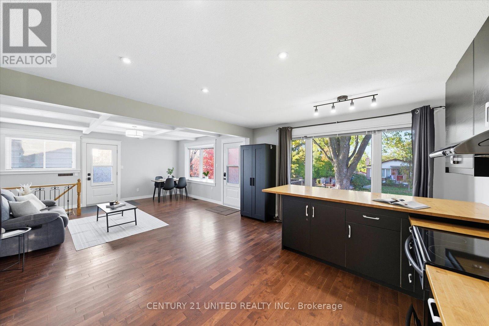 263 Riverview Heights, Peterborough, Ontario  K9J 1A9 - Photo 10 - X12475953