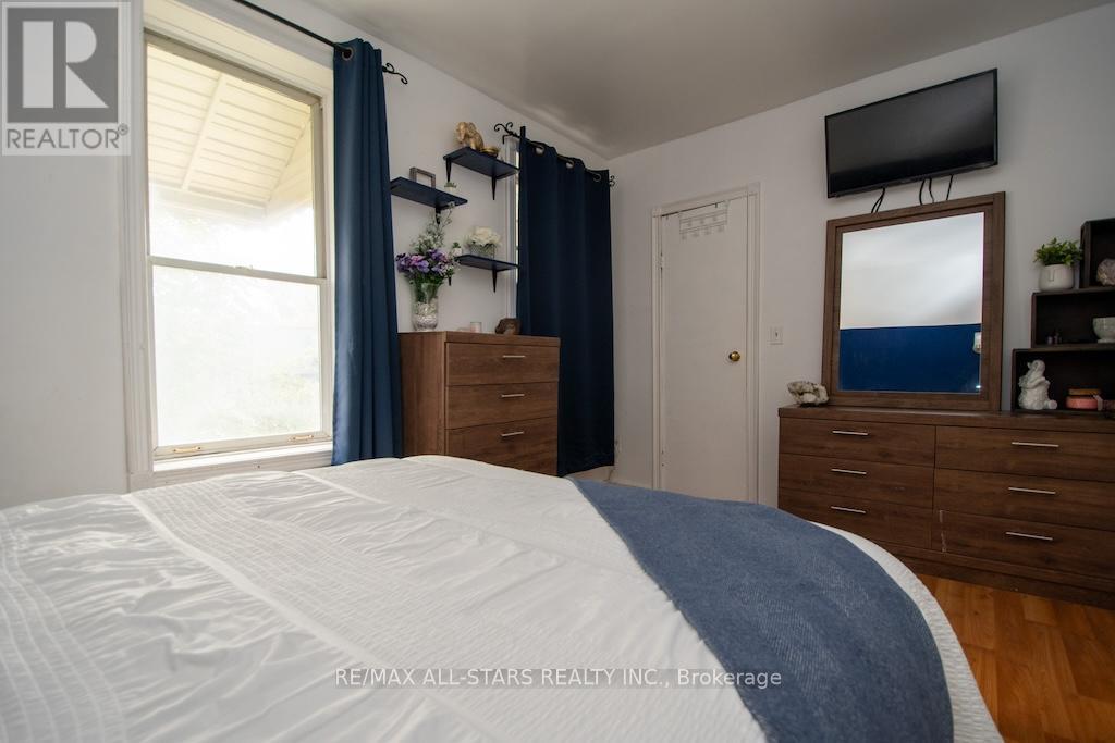48 Elgin Street, Kawartha Lakes, Ontario  K9V 3W3 - Photo 22 - X12470141
