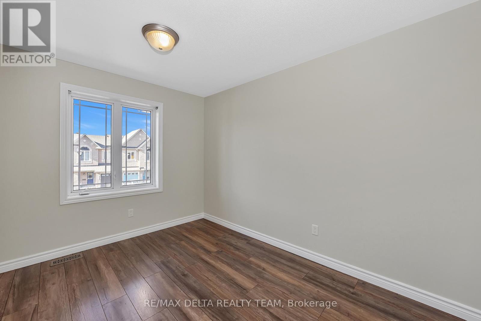 725 Whaley Ridge, Ottawa, Ontario  K4A 0P7 - Photo 17 - X12475941