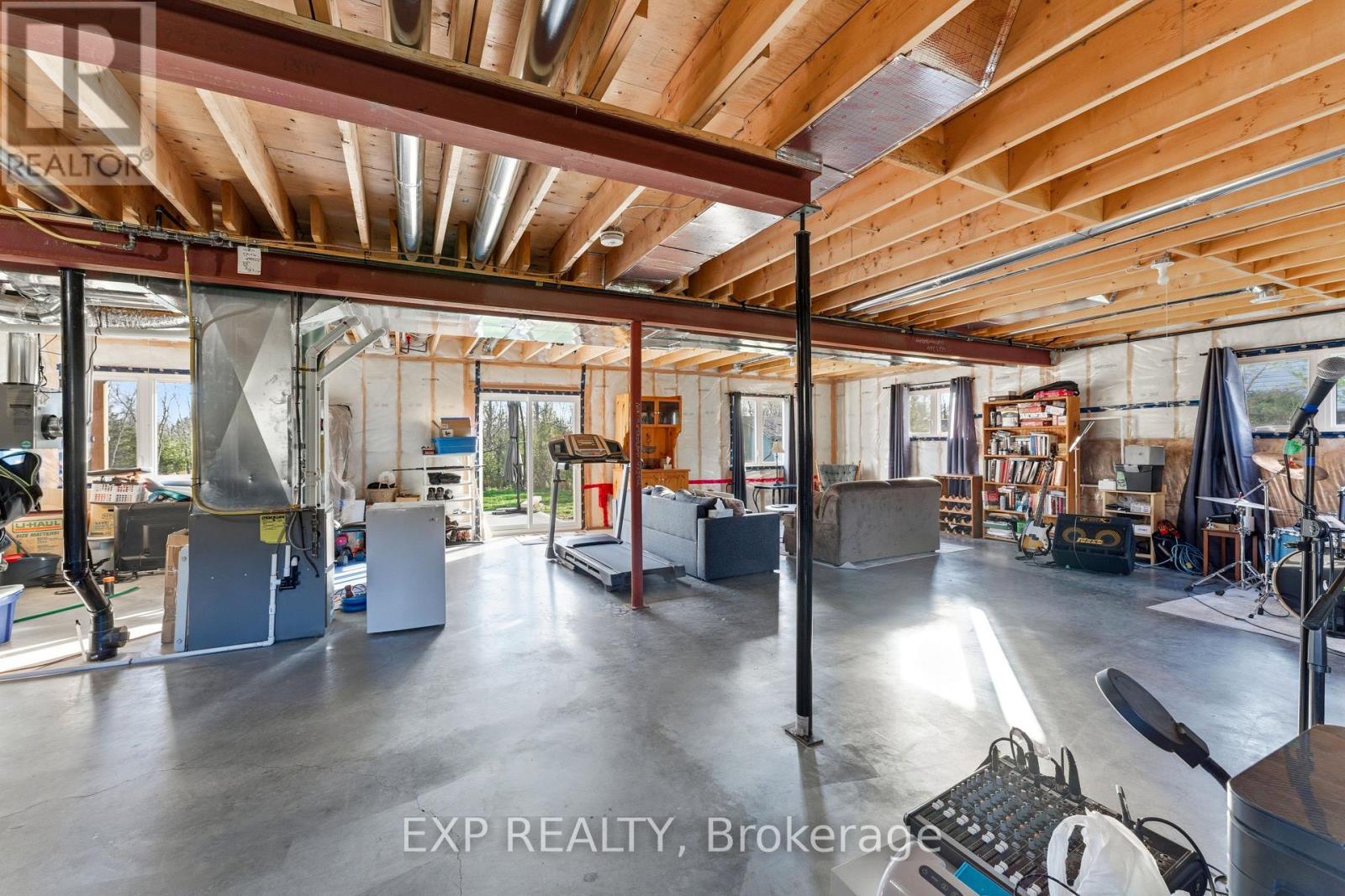 167 Bernard Long Road, Quinte West, Ontario  K8V 5P6 - Photo 33 - X12476127