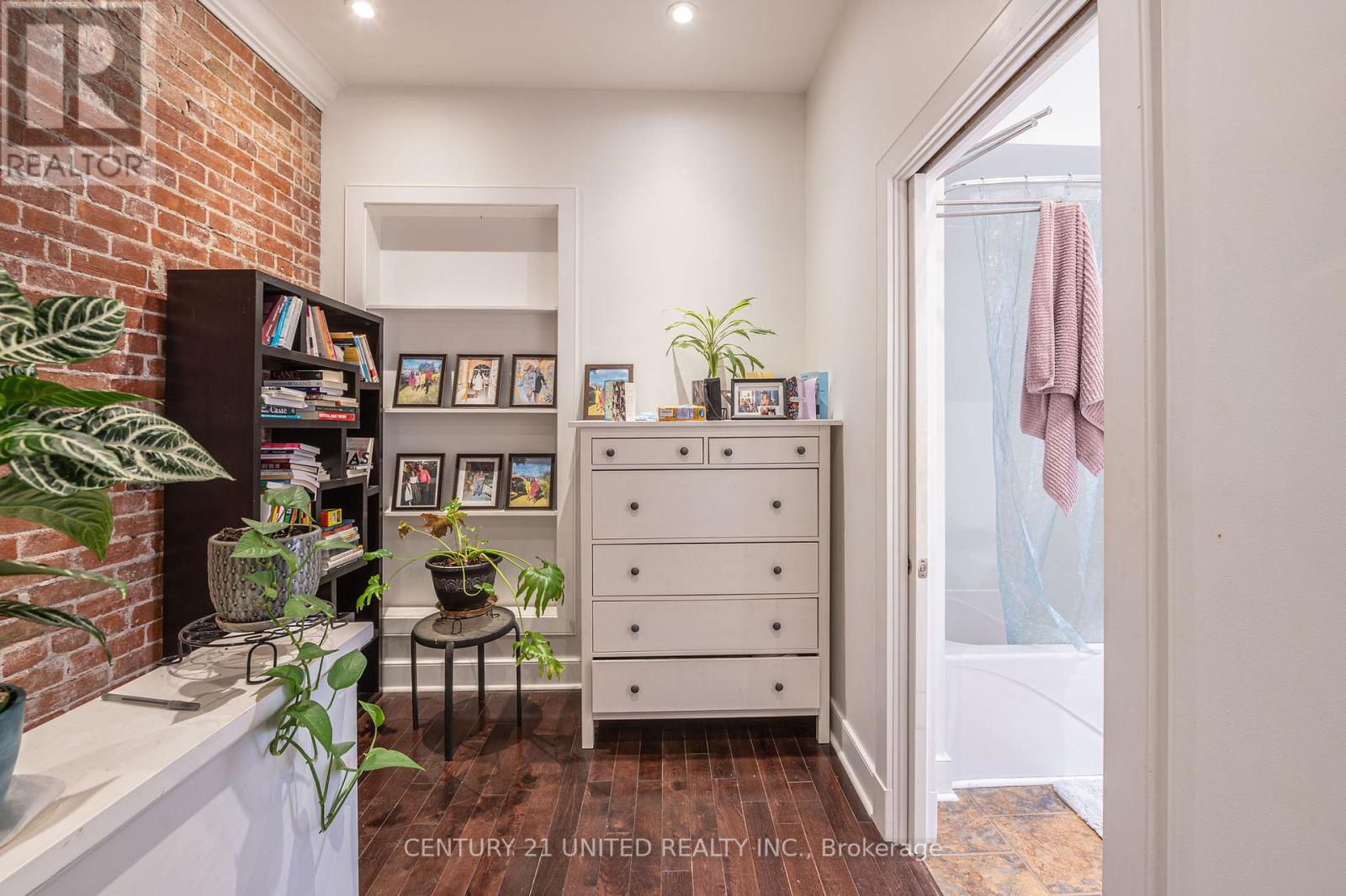 210 Mcdonnel Street, Peterborough, Ontario  K9H 2V9 - Photo 31 - X12476113