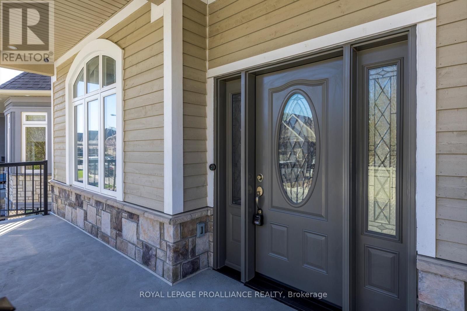 23 Brinton Drive, Peterborough, Ontario  K9J 8S9 - Photo 5 - X12476114