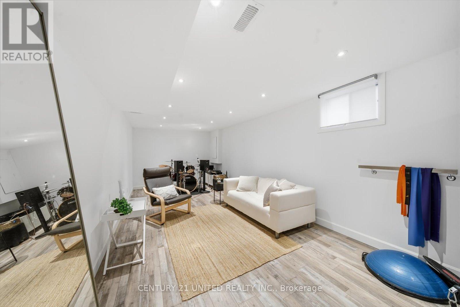 2339 Kawartha Heights Boulevard, Peterborough, Ontario  K9K 1S4 - Photo 37 - X12476066