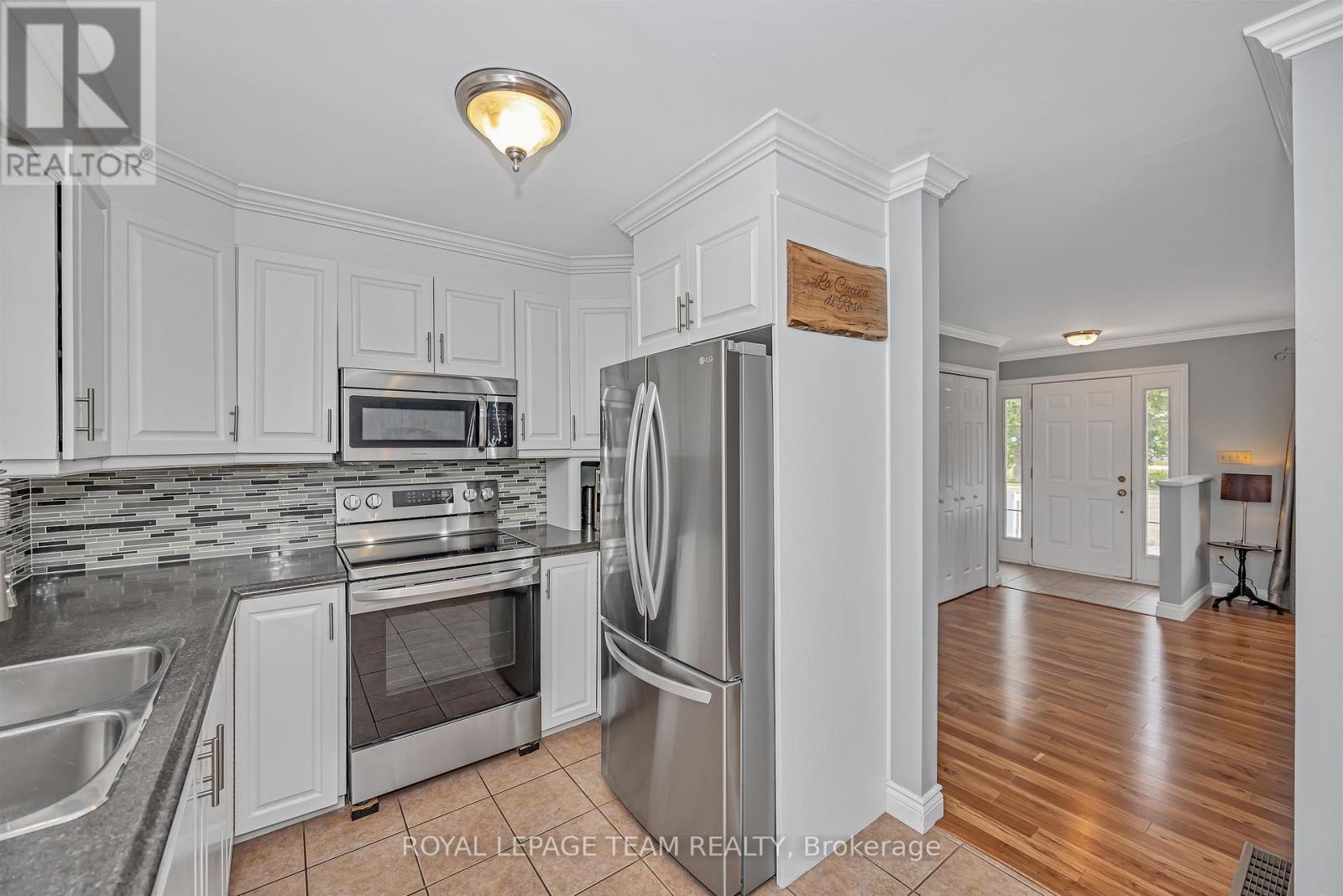 772 Kitley Line 3 Road, Elizabethtown-Kitley, Ontario  K0G 1G0 - Photo 7 - X12475999