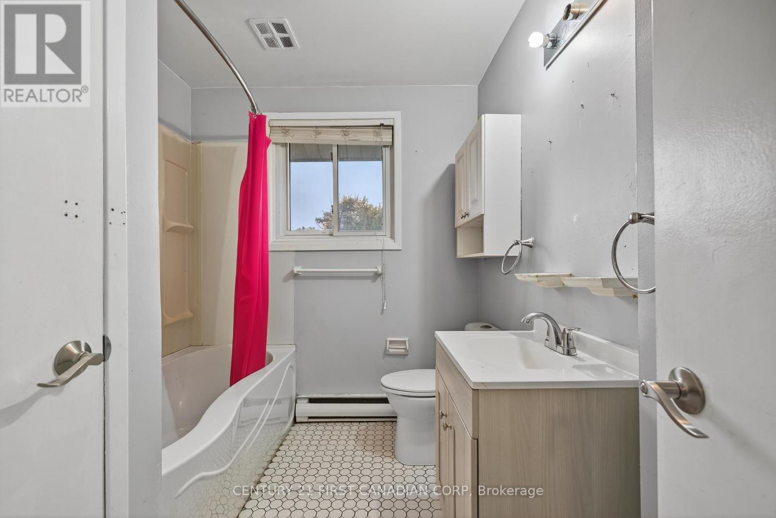 636 Wilkins Street, London South, Ontario  N6C 4Z4 - Photo 21 - X12477854