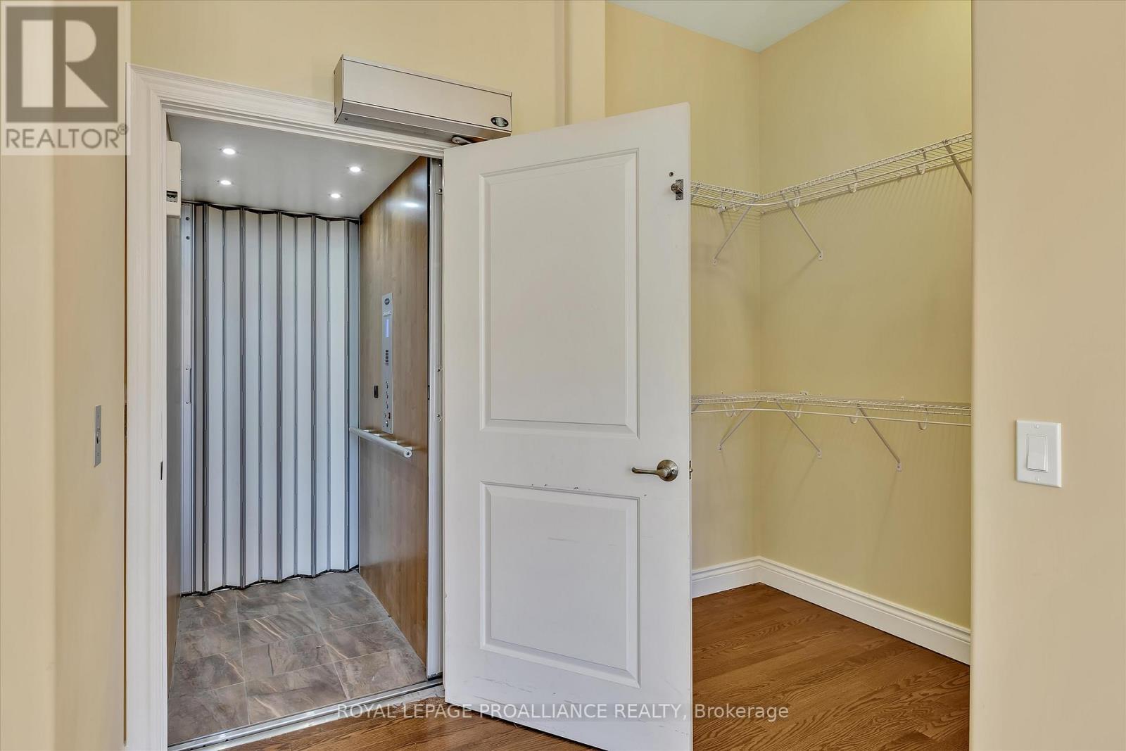 23 Brinton Drive, Peterborough, Ontario  K9J 8S9 - Photo 21 - X12476114