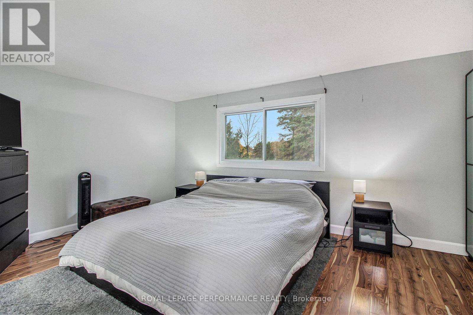 6181 Brookside Lane, Ottawa, Ontario  K1C 2K6 - Photo 13 - X12476094