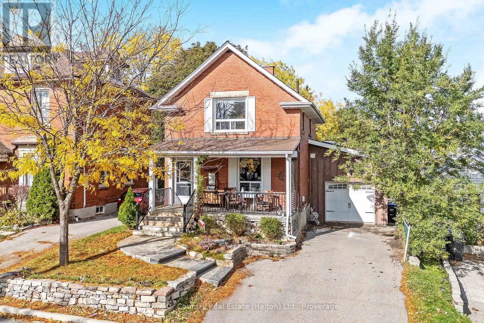 10 ENGLISH STREET, Brampton, Ontario