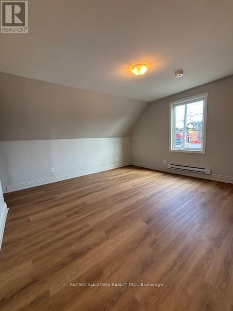 18 Lindsay Street, Kawartha Lakes, Ontario  K0M 1N0 - Photo 4 - X12476126