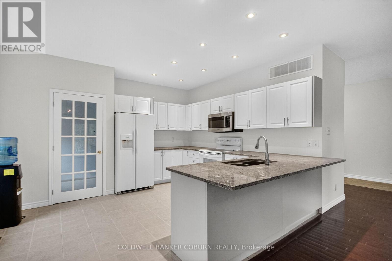 7215 Jock Trail Road, Ottawa, Ontario  K0A 2Z0 - Photo 16 - X12476204