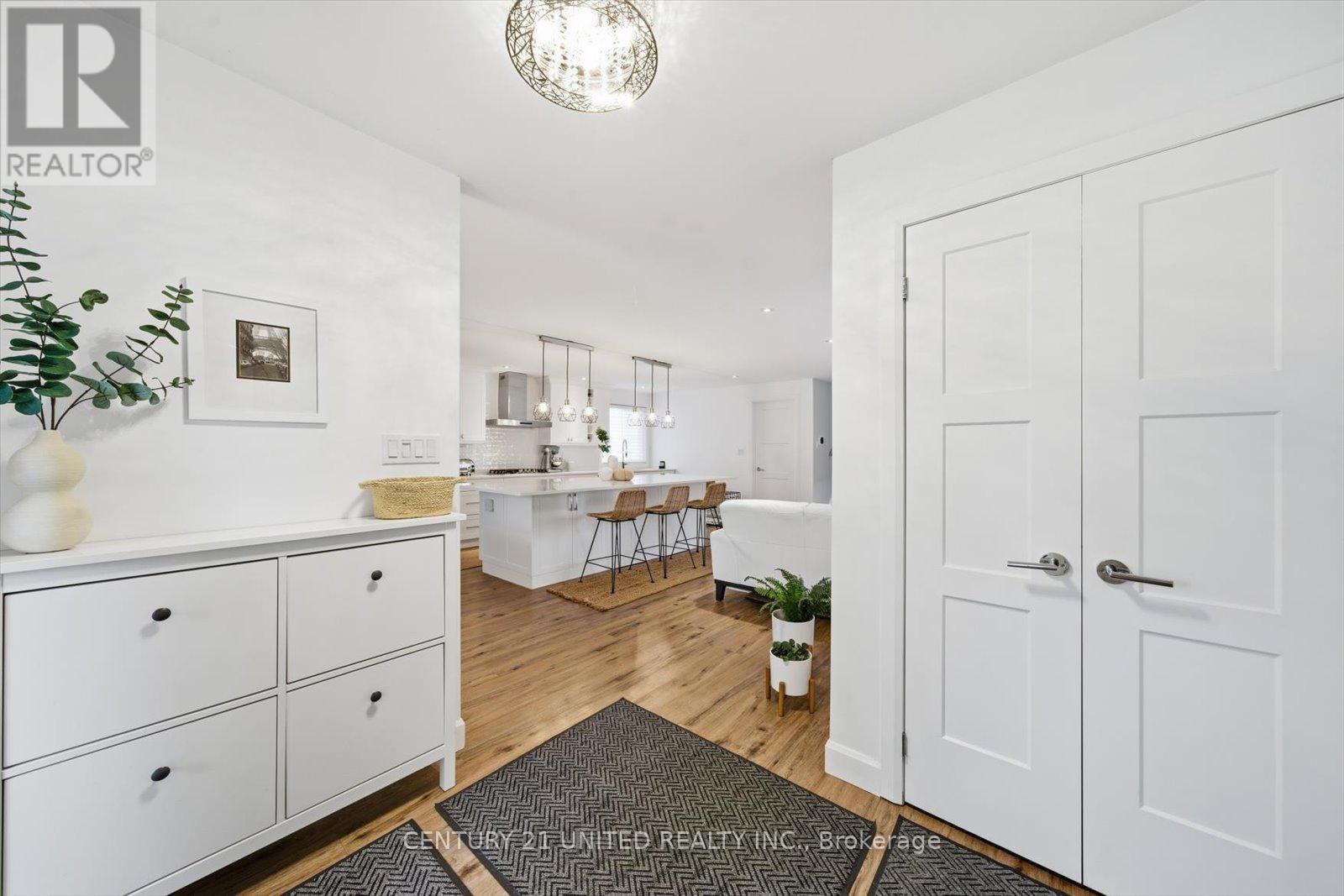 2339 Kawartha Heights Boulevard, Peterborough, Ontario  K9K 1S4 - Photo 8 - X12476066