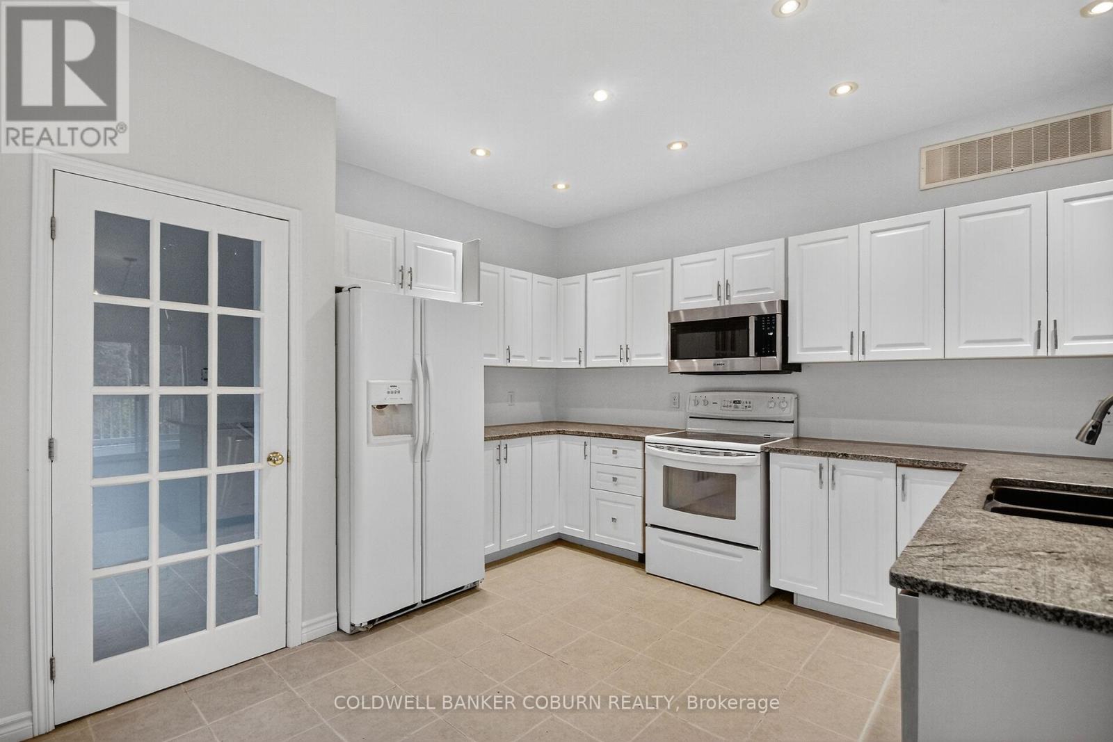 7215 Jock Trail Road, Ottawa, Ontario  K0A 2Z0 - Photo 17 - X12476204