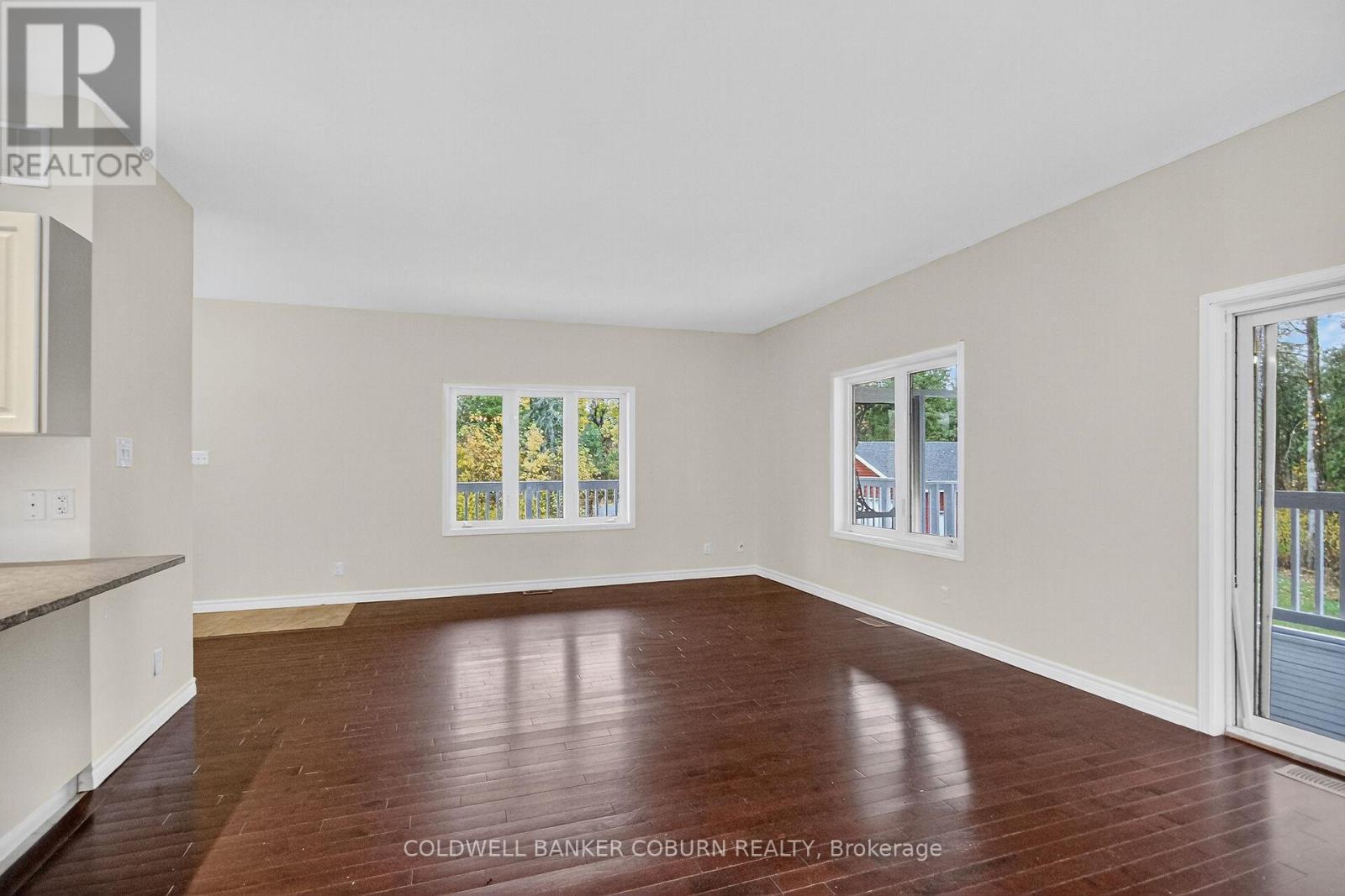 7215 Jock Trail Road, Ottawa, Ontario  K0A 2Z0 - Photo 11 - X12476204