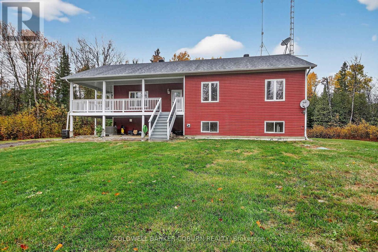 7215 Jock Trail Road, Ottawa, Ontario  K0A 2Z0 - Photo 4 - X12476204