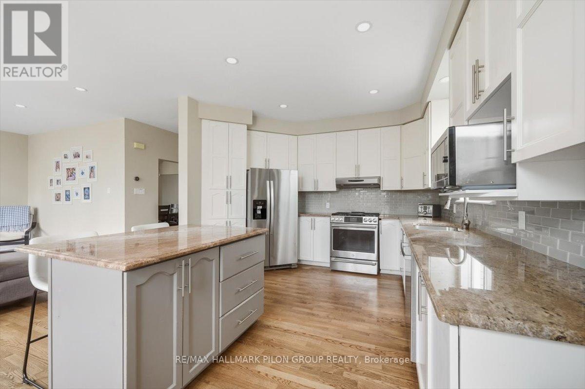 4434 Rainforest Drive, Ottawa, Ontario  K1V 1L6 - Photo 7 - X12476211