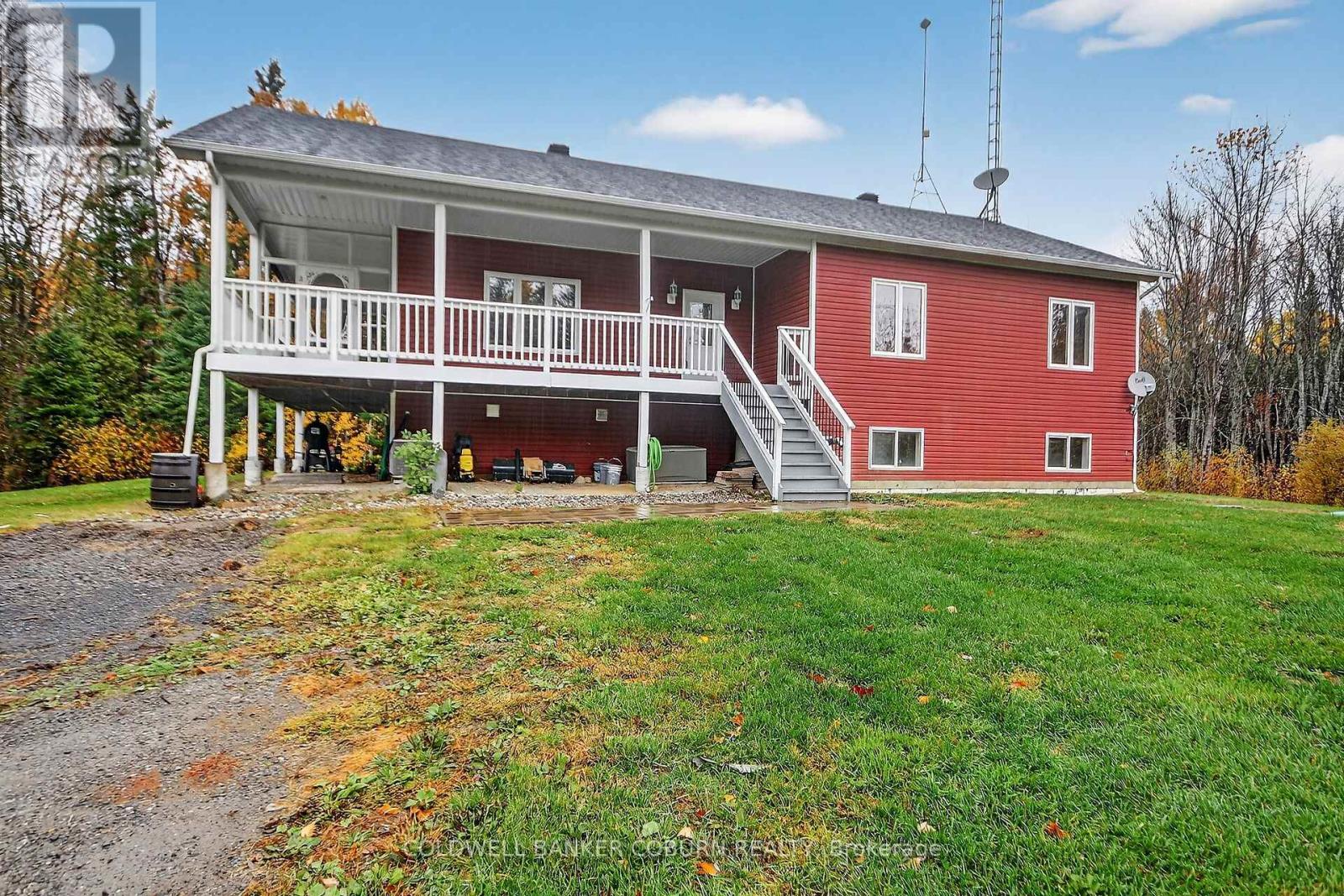 7215 Jock Trail Road, Ottawa, Ontario  K0A 2Z0 - Photo 3 - X12476204