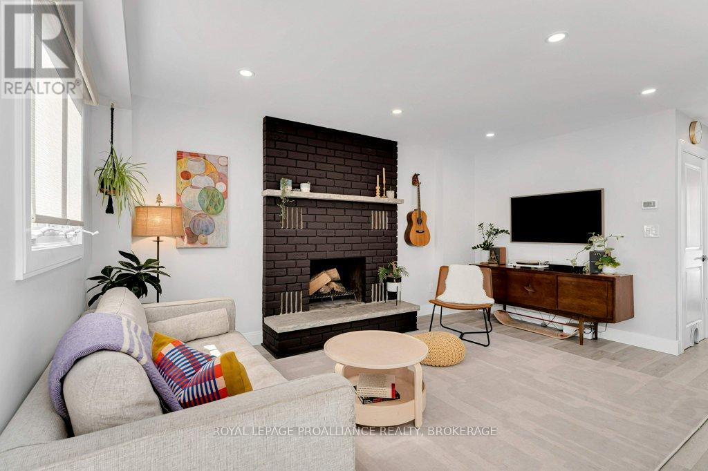 4 Glenaire Mews, Kingston, Ontario  K7M 7L3 - Photo 15 - X12477960