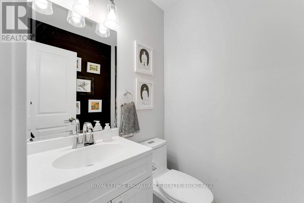 4 Glenaire Mews, Kingston, Ontario  K7M 7L3 - Photo 18 - X12477960