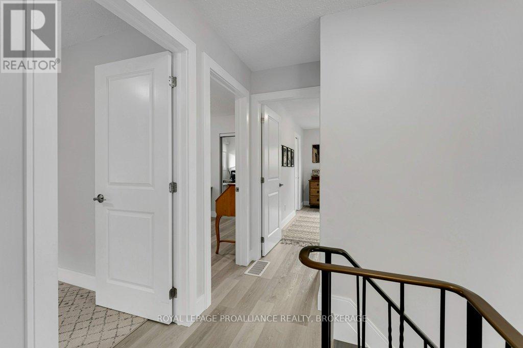 4 Glenaire Mews, Kingston, Ontario  K7M 7L3 - Photo 20 - X12477960