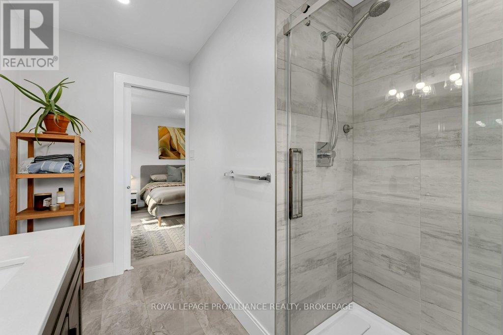 4 Glenaire Mews, Kingston, Ontario  K7M 7L3 - Photo 26 - X12477960