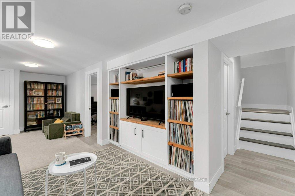 4 Glenaire Mews, Kingston, Ontario  K7M 7L3 - Photo 33 - X12477960