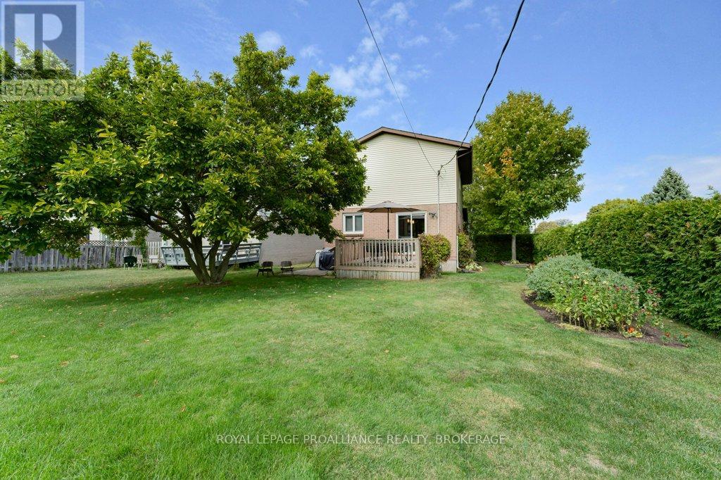 4 Glenaire Mews, Kingston, Ontario  K7M 7L3 - Photo 46 - X12477960