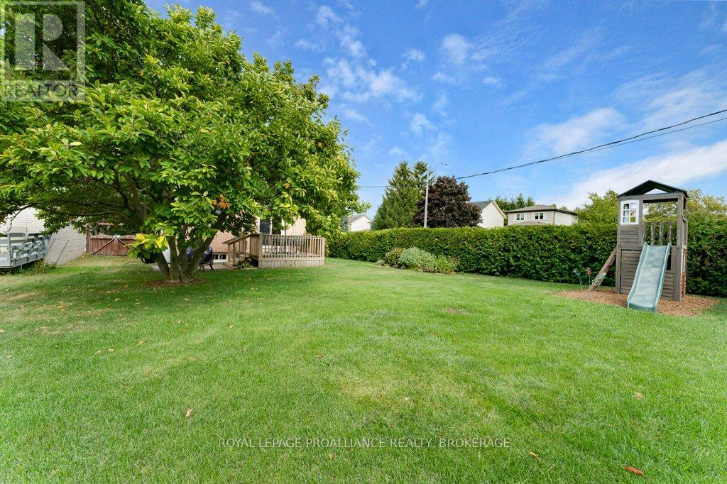 4 Glenaire Mews, Kingston, Ontario  K7M 7L3 - Photo 47 - X12477960