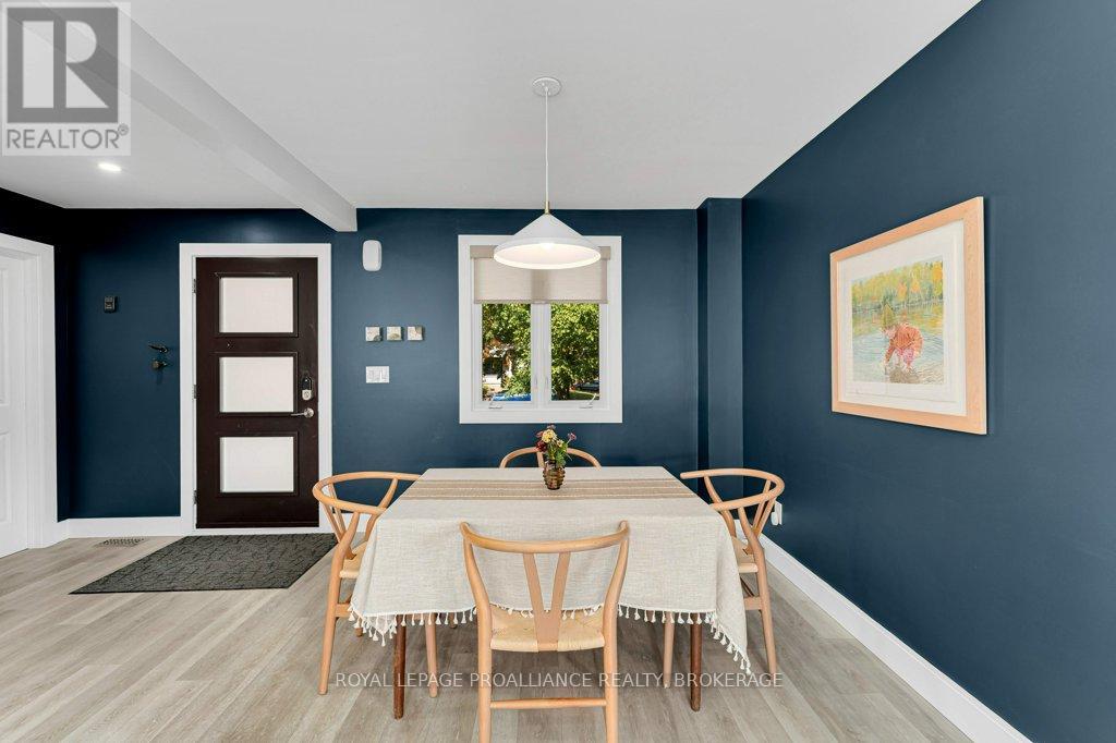 4 Glenaire Mews, Kingston, Ontario  K7M 7L3 - Photo 6 - X12477960