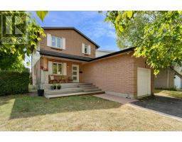 4 GLENAIRE MEWS, Kingston, Ontario