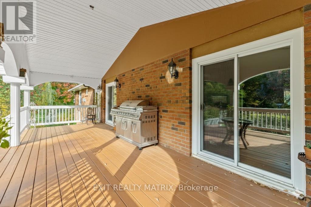 1100 Moffatt Drive, Ottawa, Ontario  K4C 1B7 - Photo 45 - X12476230