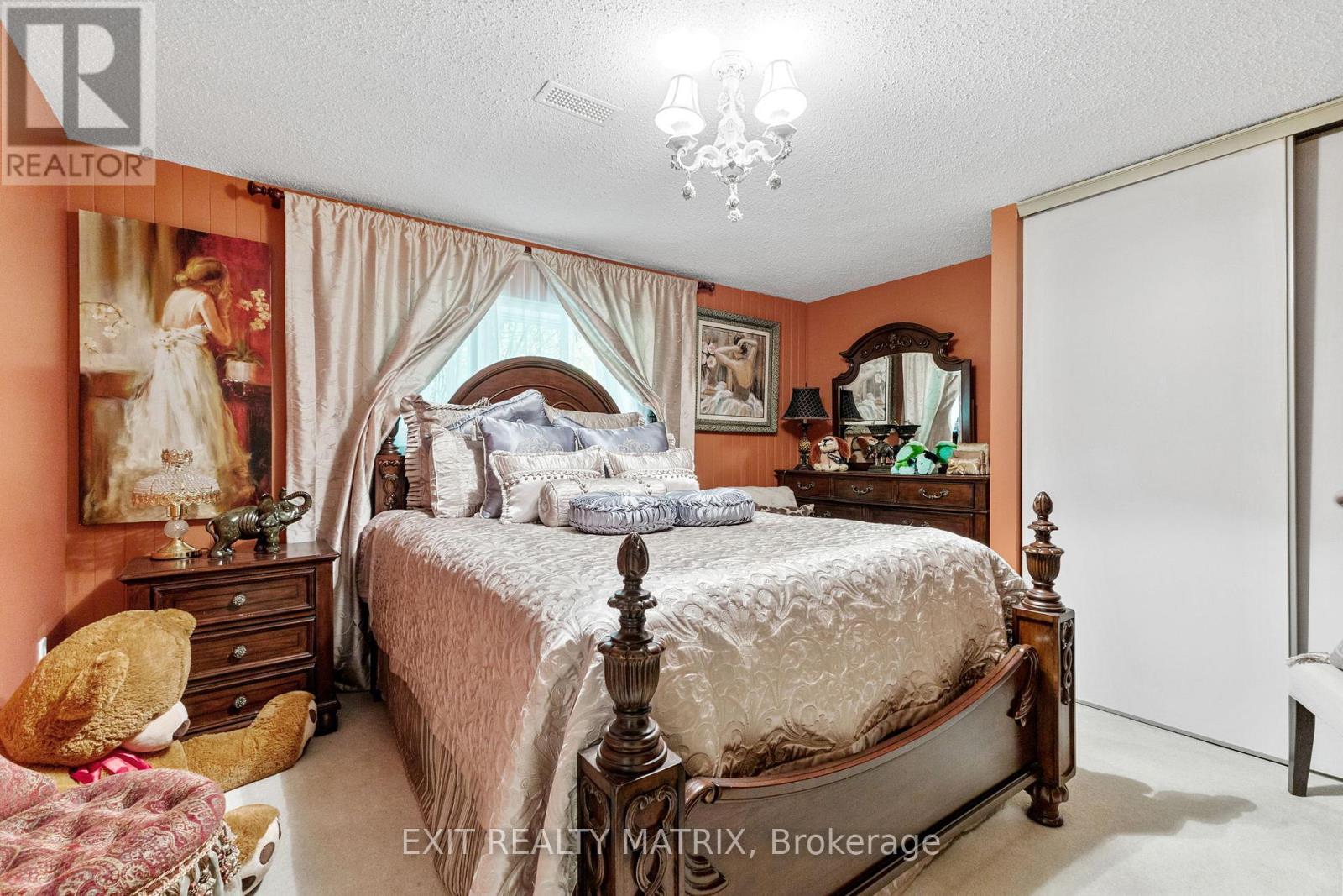 1100 Moffatt Drive, Ottawa, Ontario  K4C 1B7 - Photo 30 - X12476230