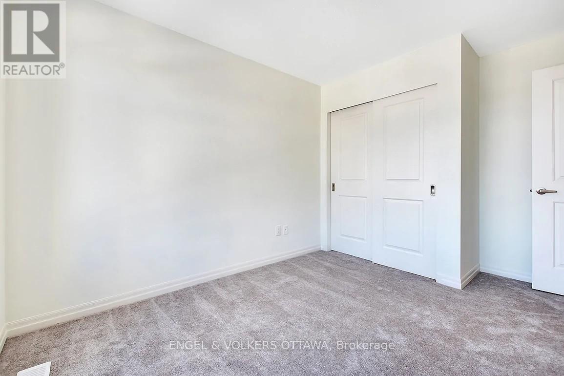 165 Overberg Way, Ottawa, Ontario  K2S 0J7 - Photo 24 - X12477881