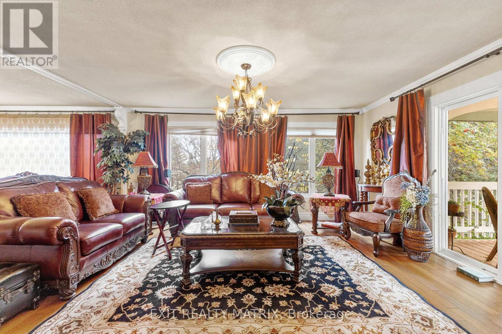 1100 Moffatt Drive, Ottawa, Ontario  K4C 1B7 - Photo 4 - X12476230