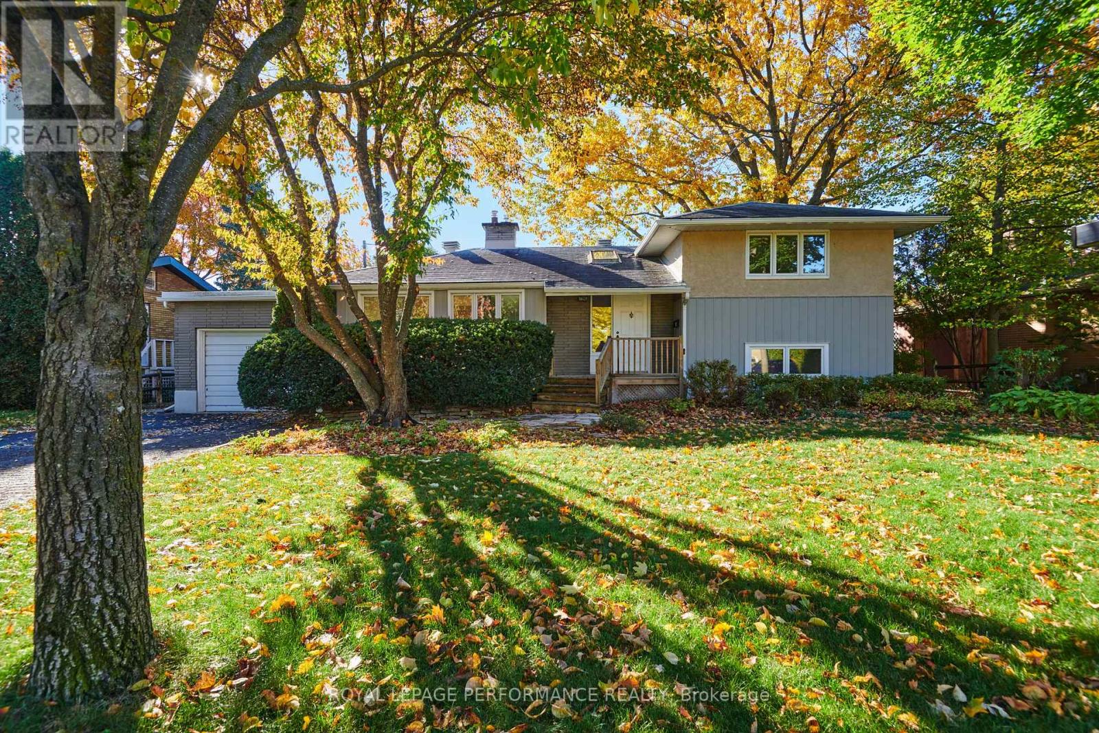 1394 WESMAR DRIVE, Ottawa, Ontario