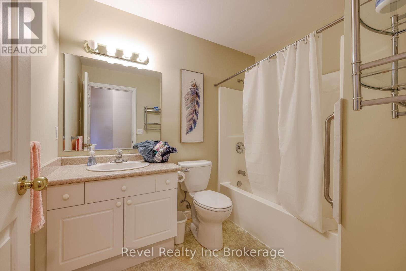 803 Stonegate Drive, Woodstock, Ontario  N4V 1H6 - Photo 24 - X12476008