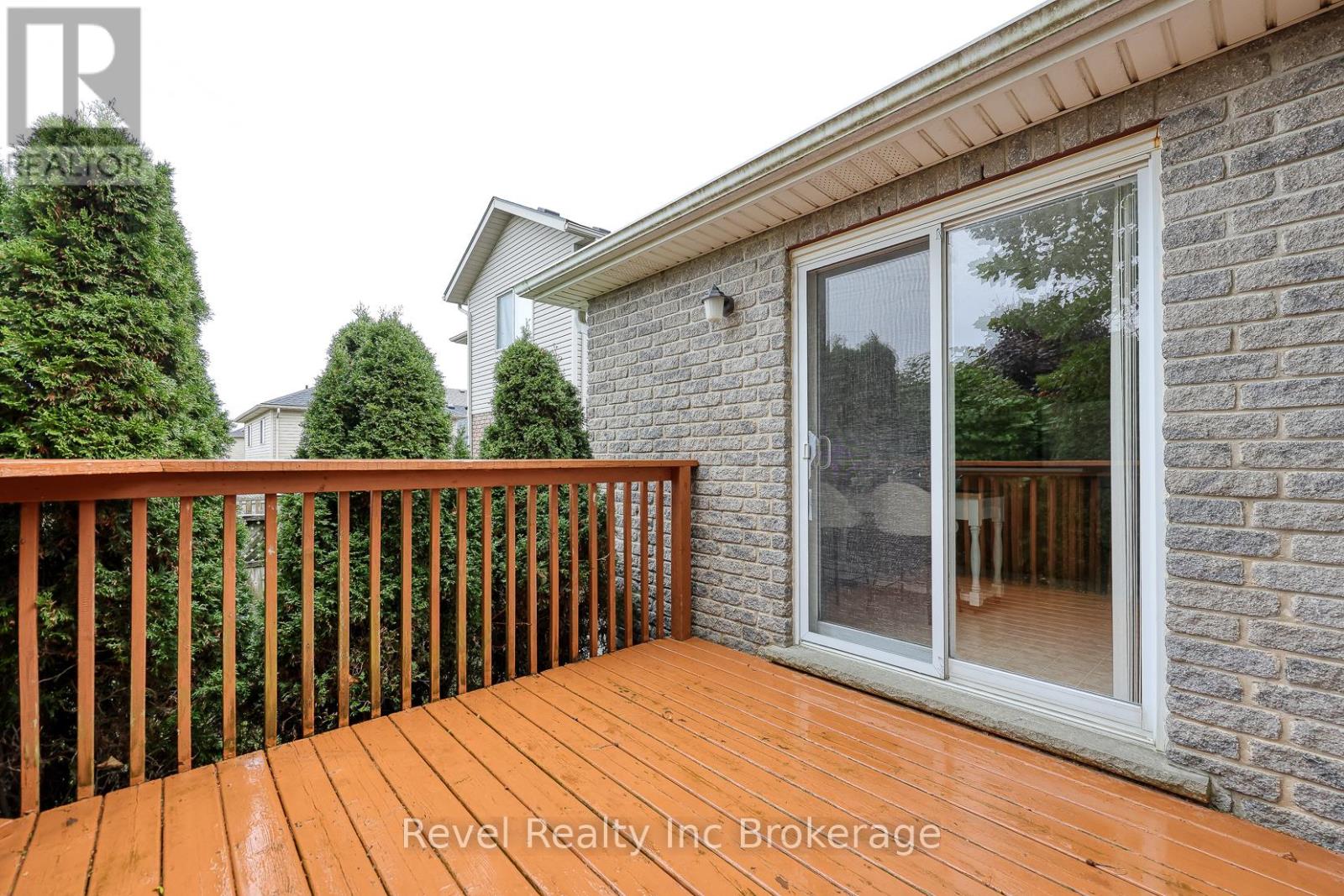 803 Stonegate Drive, Woodstock, Ontario  N4V 1H6 - Photo 32 - X12476008