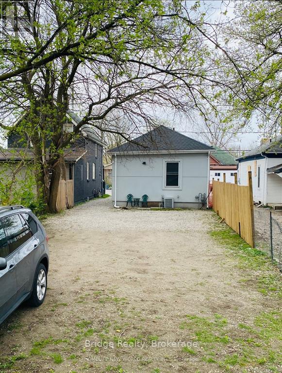 2-144 Adelaide Street N, London East, Ontario  N6B 3G8 - Photo 3 - X12476029