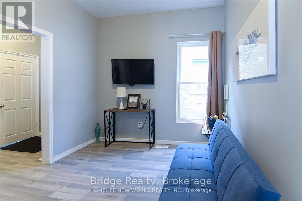 2-144 Adelaide Street N, London East, Ontario  N6B 3G8 - Photo 5 - X12476029