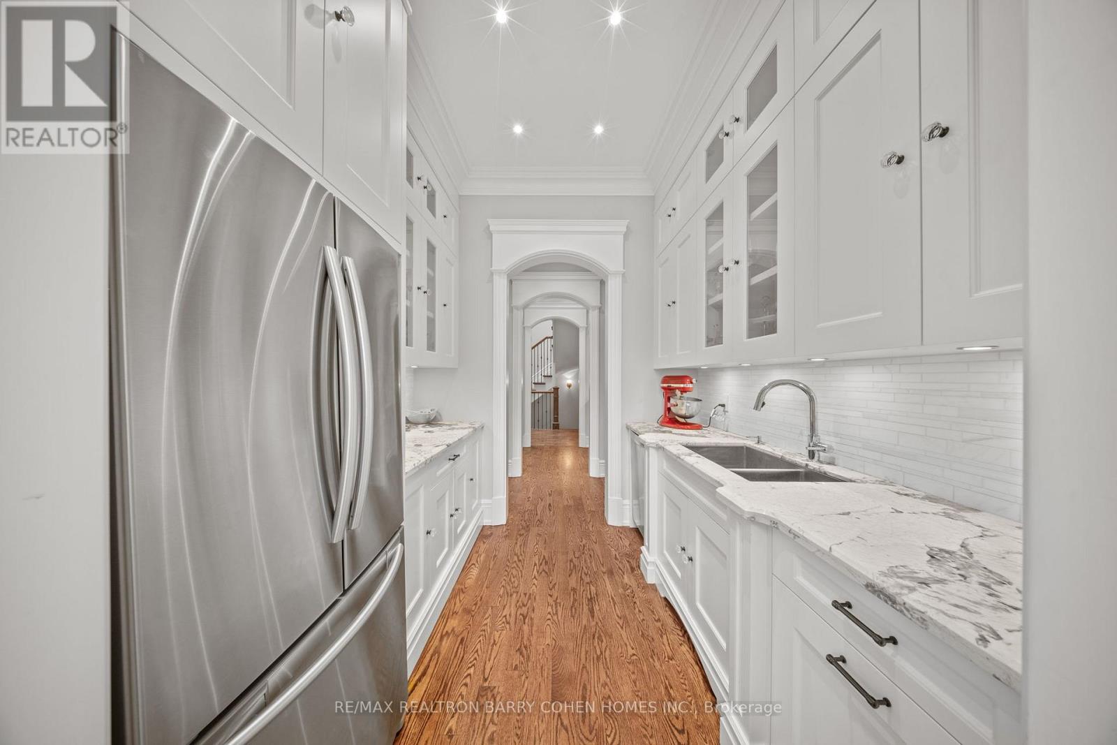 180 Sandringham Drive, Toronto, Ontario  M3H 1E3 - Photo 11 - C12476043