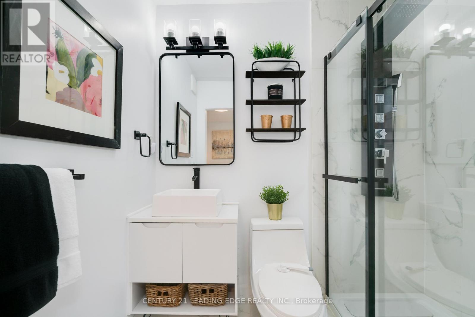 4 Aveline Crescent, Toronto, Ontario  M1H 2P5 - Photo 8 - E12473508