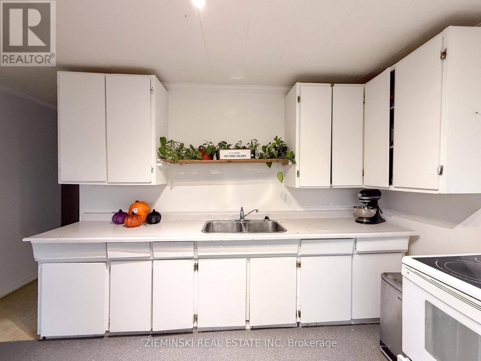 168 Nellie Lake Road W, Iroquois Falls, Ontario  P0K 1G0 - Photo 2 - T12477941