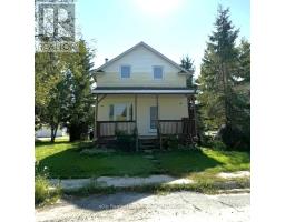 120 CIRCLE PLACE, Iroquois Falls, Ontario