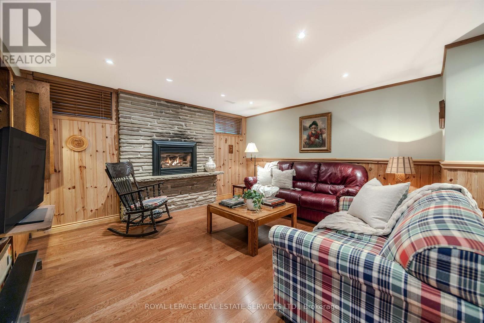 48 Reid Manor, Toronto, Ontario  M8Y 2J1 - Photo 30 - W12473380