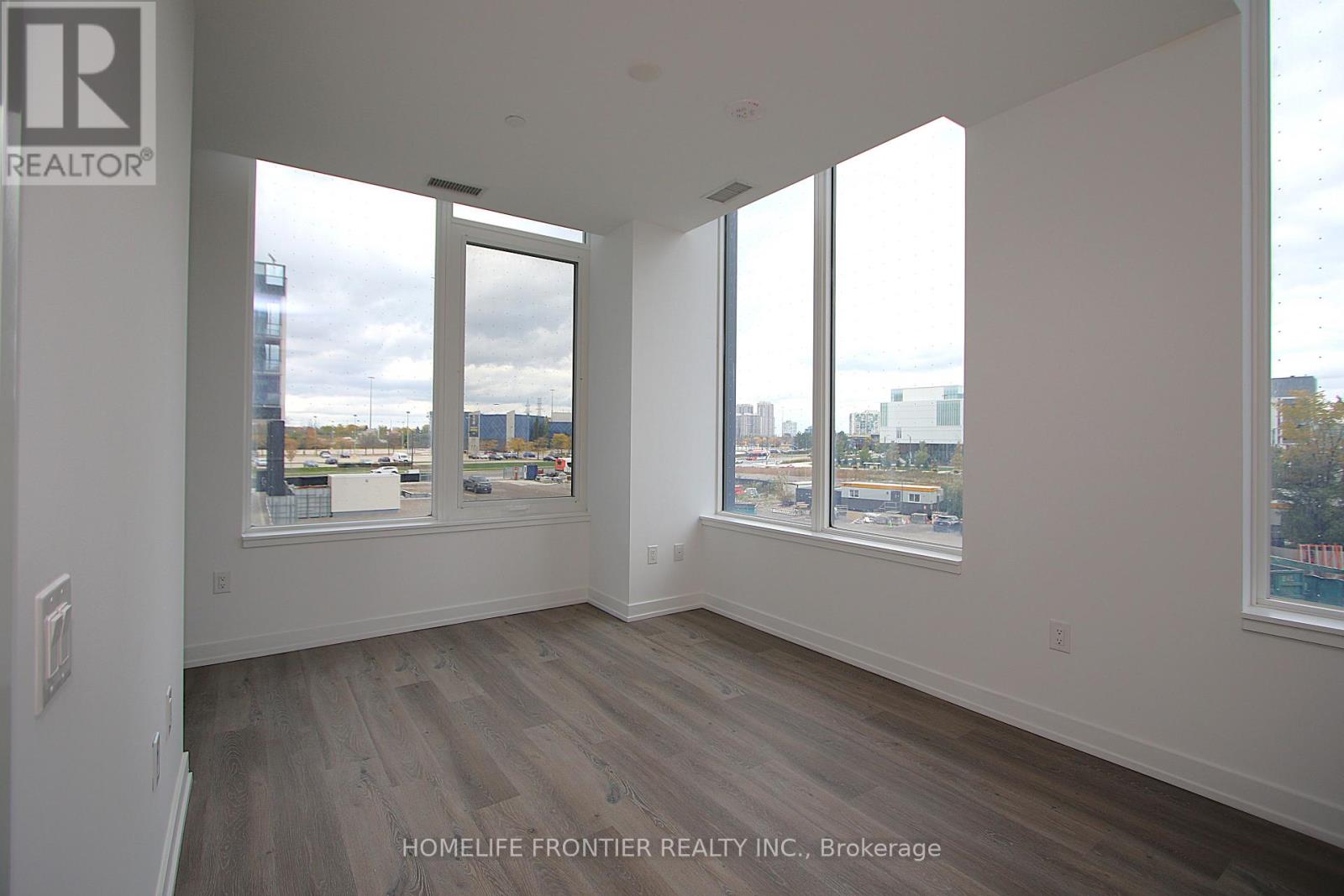 202 - 395 Square One Drive, Mississauga, Ontario  L5B 0P6 - Photo 5 - W12473406