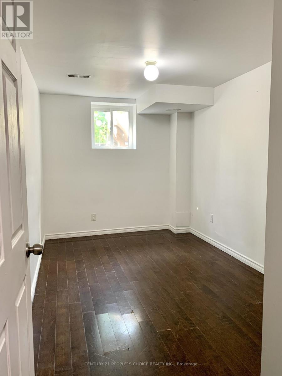 Bsmt - 40 Palm Tree Road, Brampton, Ontario  L6V 4N6 - Photo 8 - W12470847