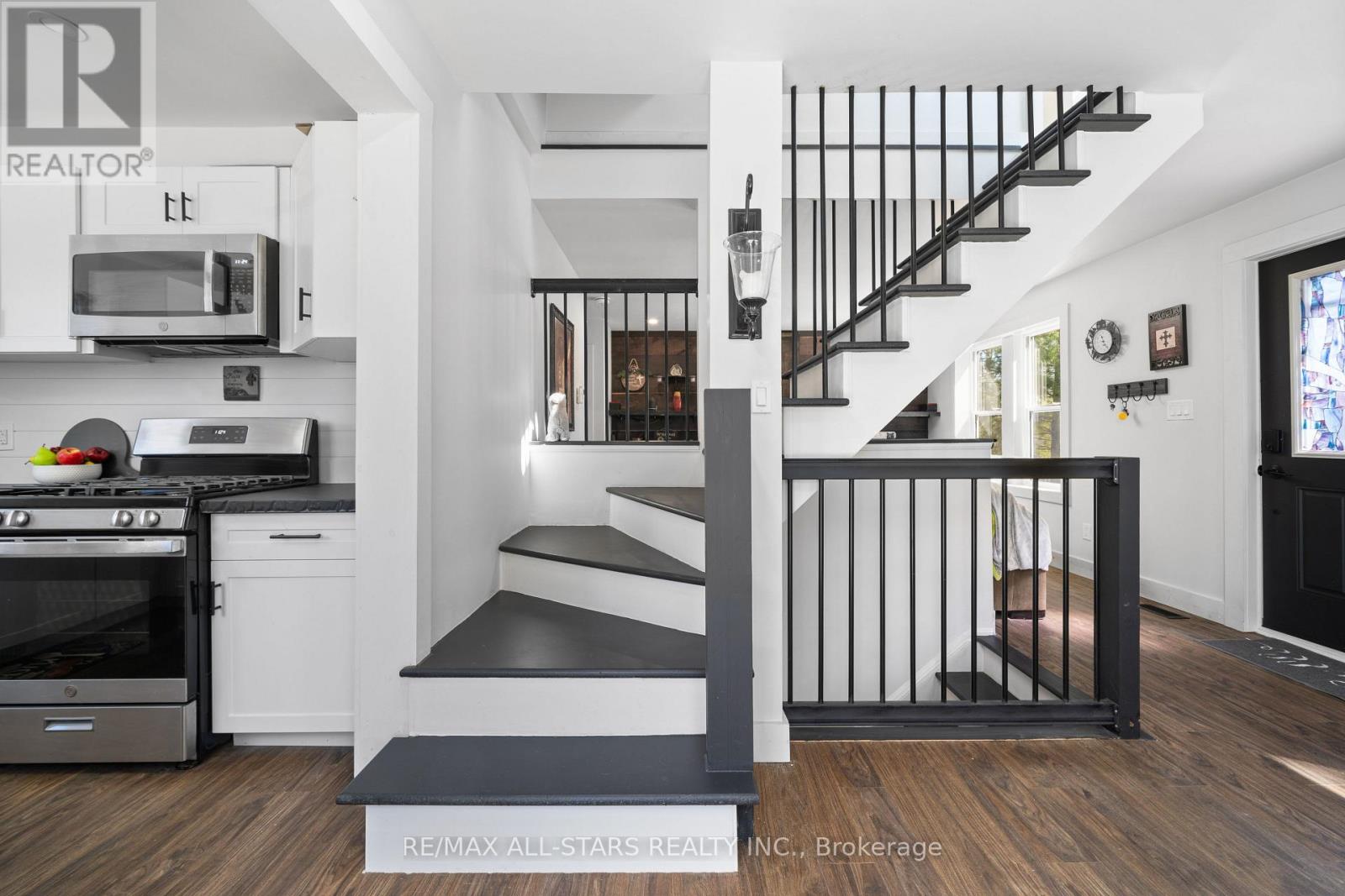 1295 Deep Bay Road, Minden Hills, Ontario  K0M 2L0 - Photo 25 - X12477920