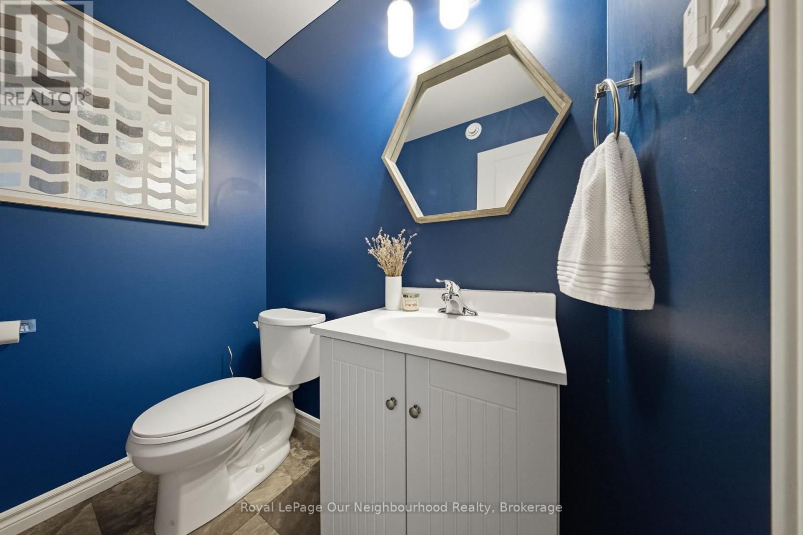 6 Mavis Way, Belleville, Ontario K8P 0G2 - Photo 14 - X12477921